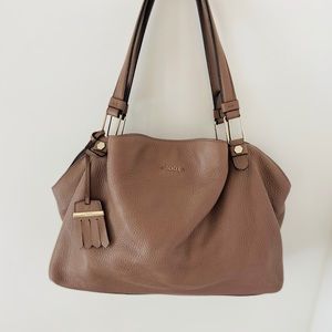 Tod’s shoulder bag